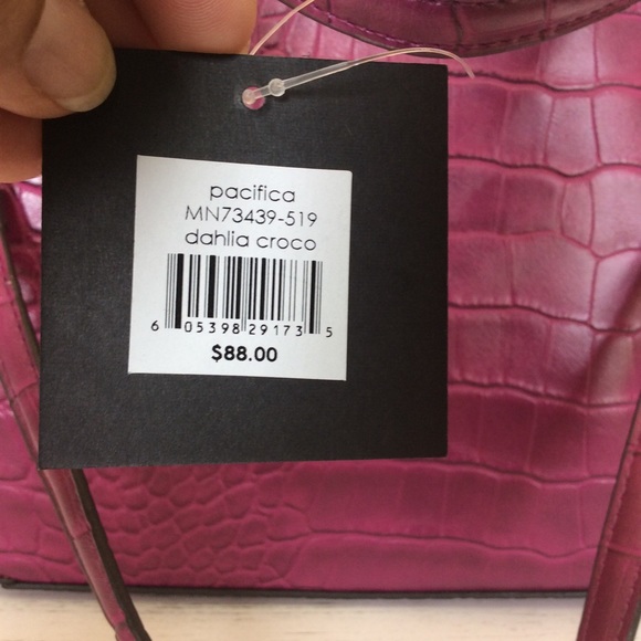 Mondani Magenta Tote. 🔹New - Picture 2 of 7